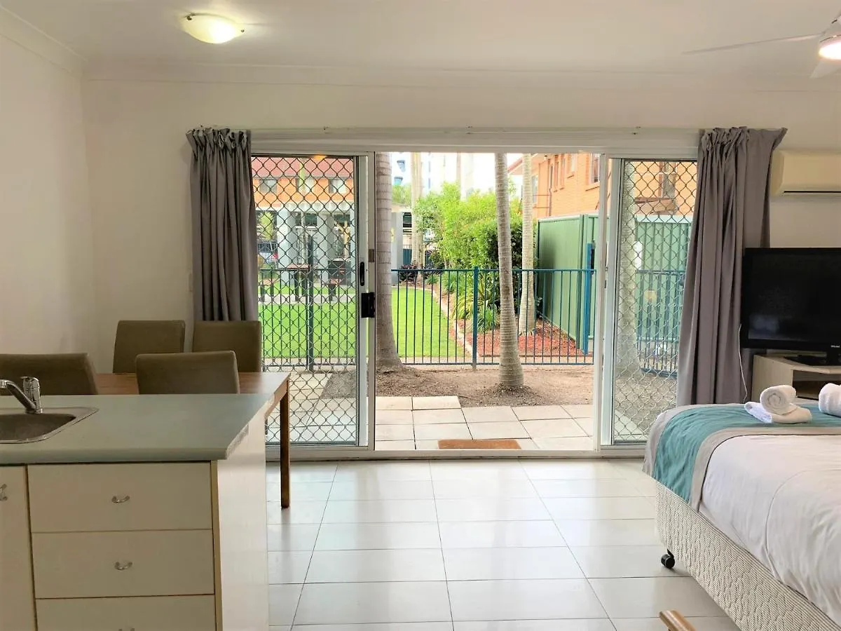 Broadwater Keys Holiday Apartments Gold Coast 3*,  Australia