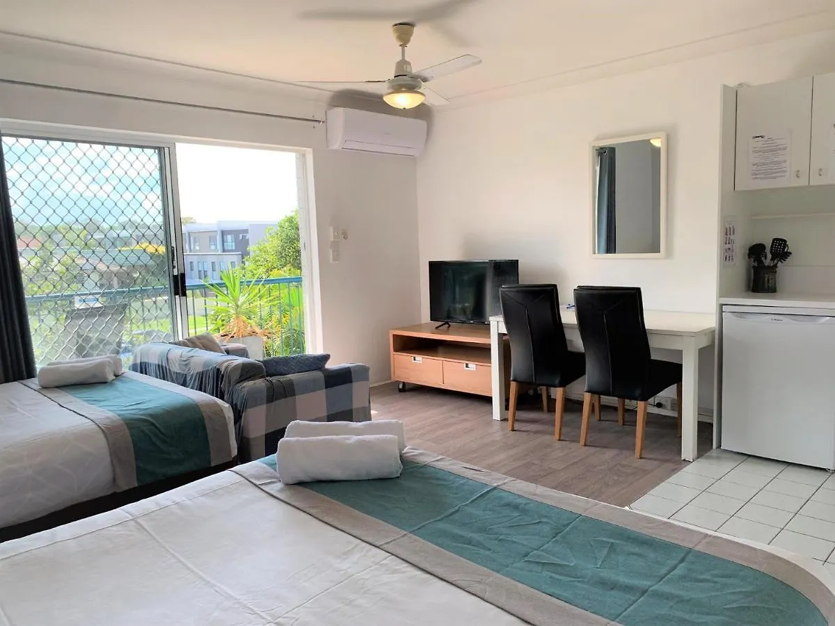 *** Apartahotel Broadwater Keys Holiday Apartments Gold Coast Australia