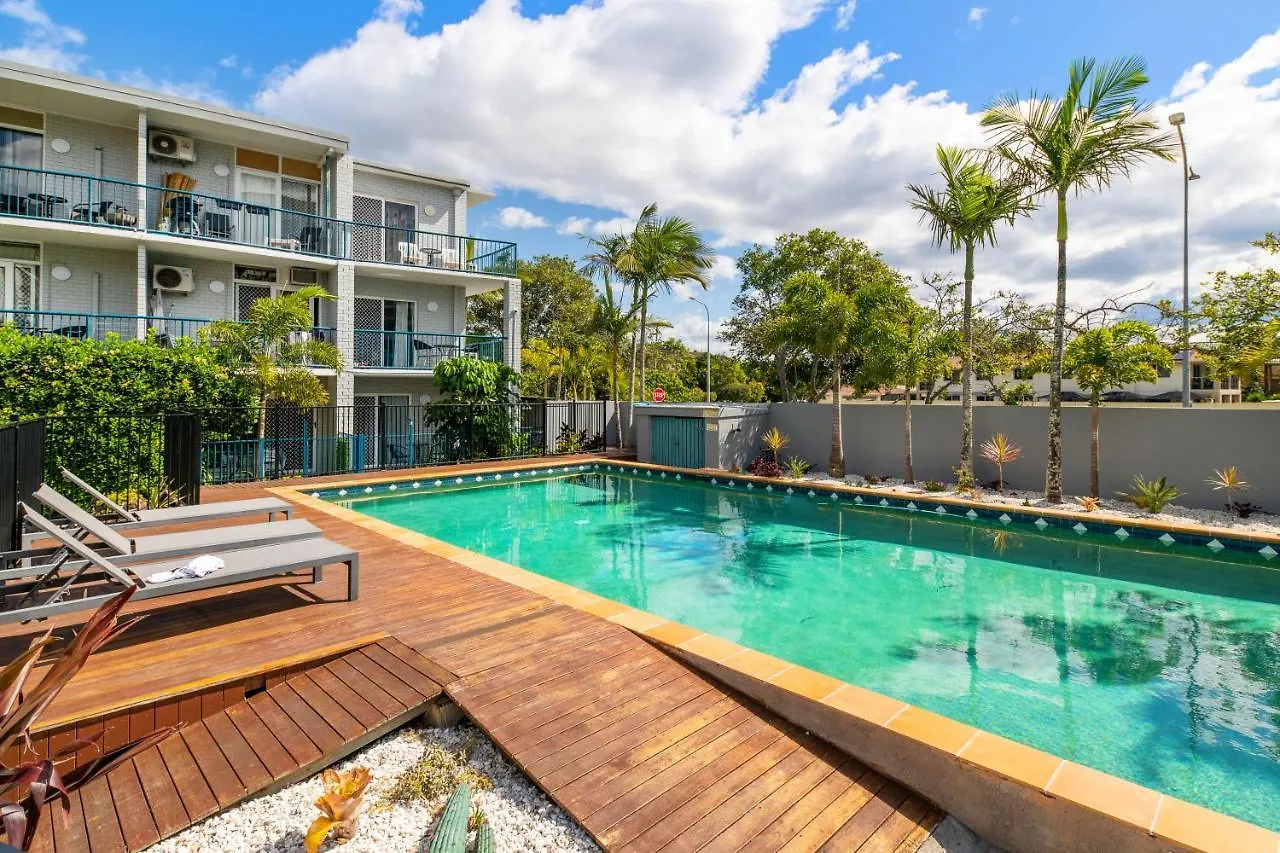 *** Apartahotel Broadwater Keys Holiday Apartments Gold Coast Australia